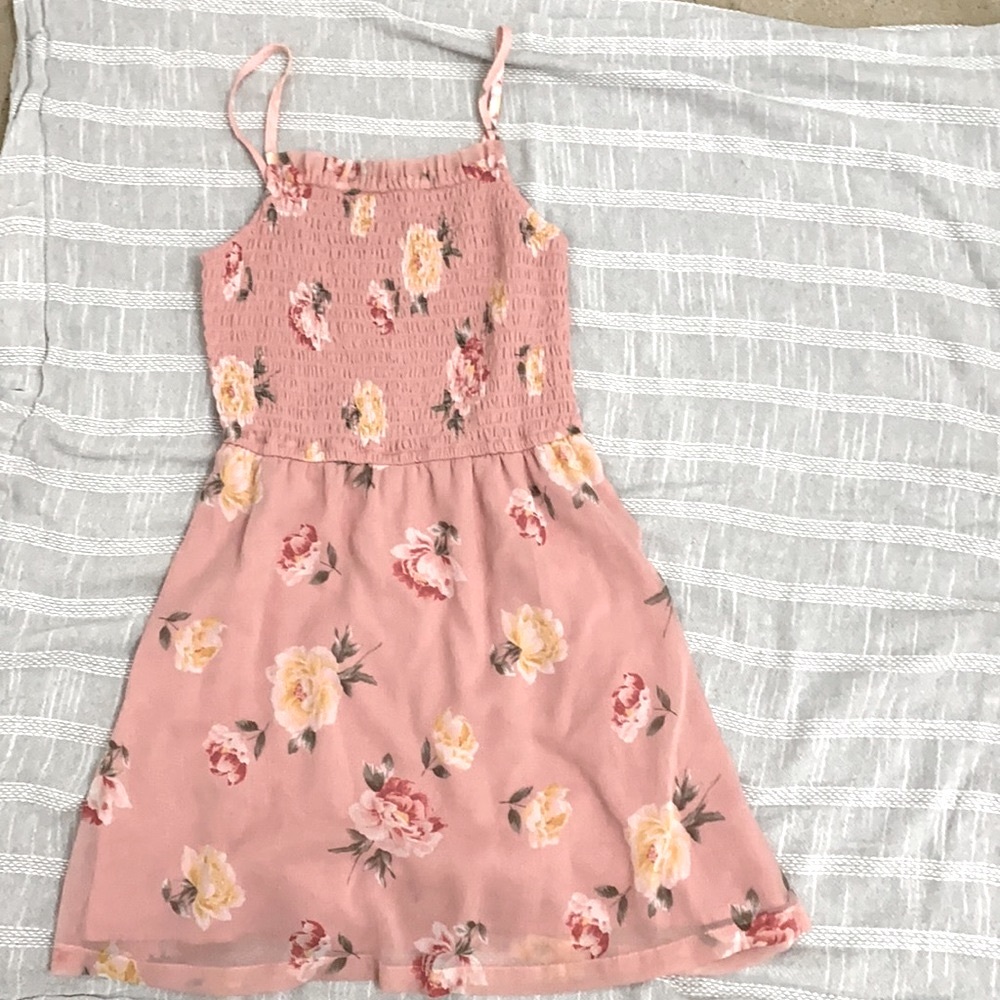 Adorable floral girls dress